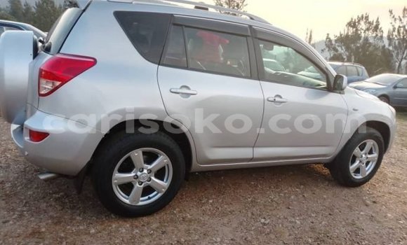 Sayi Na hannu Toyota RAV4 Gris Mota in Kigali a Rwanda Sayi Na hannu Toyota RAV4 Gris Mota in Kigali a Rwanda