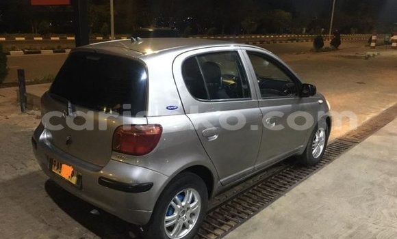 Sayi Na hannu Toyota Yaris Gris Mota in Kigali a Rwanda Sayi Na hannu Toyota Yaris Gris Mota in Kigali a Rwanda
