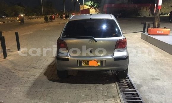 Sayi Na hannu Toyota Yaris Gris Mota in Kigali a Rwanda Sayi Na hannu Toyota Yaris Gris Mota in Kigali a Rwanda