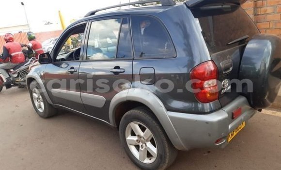 Sayi Na hannu Toyota RAV4 Noir Mota in Kigali a Rwanda Sayi Na hannu Toyota RAV4 Noir Mota in Kigali a Rwanda