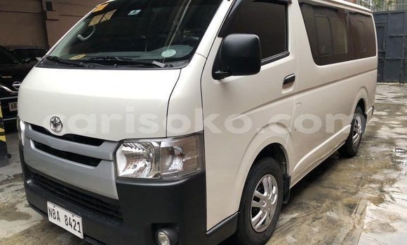Buy Used Toyota Hiace White Car in Kigali in Rwanda Buy Used Toyota Hiace White Car in Kigali in Rwanda