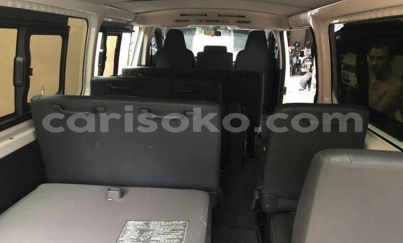 Buy Used Toyota Hiace White Car in Kigali in Rwanda Buy Used Toyota Hiace White Car in Kigali in Rwanda
