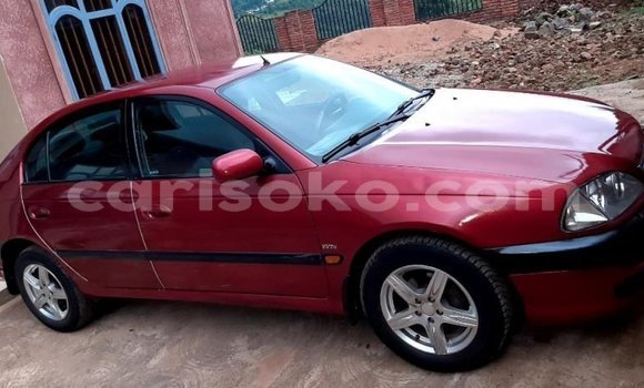 اشتري مستعمل Toyota Avensis Rouge سيارة في Kigali في Rwanda اشتري مستعمل Toyota Avensis Rouge سيارة في Kigali في Rwanda
