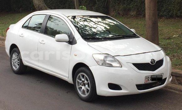 اشتري مستعمل Toyota Yaris Blanc سيارة في Kigali في Rwanda اشتري مستعمل Toyota Yaris Blanc سيارة في Kigali في Rwanda