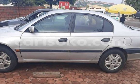 اشتري مستعمل Toyota Avensis Gris سيارة في Kigali في Rwanda اشتري مستعمل Toyota Avensis Gris سيارة في Kigali في Rwanda
