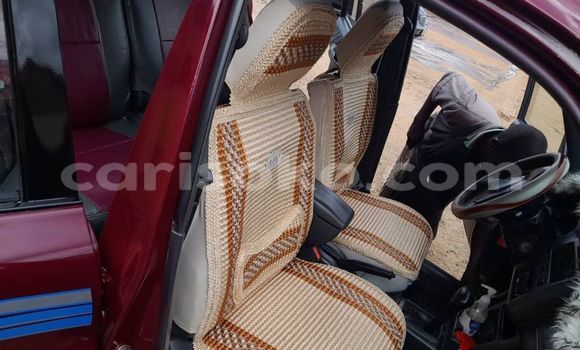 اشتري مستعمل Toyota RAV4 Rouge سيارة في Kigali في Rwanda اشتري مستعمل Toyota RAV4 Rouge سيارة في Kigali في Rwanda