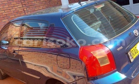 اشتري مستعمل Toyota Corolla Bleu سيارة في Kigali في Rwanda اشتري مستعمل Toyota Corolla Bleu سيارة في Kigali في Rwanda