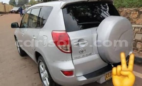 Sayi Na hannu Toyota RAV4 Gris Mota in Kigali a Rwanda Sayi Na hannu Toyota RAV4 Gris Mota in Kigali a Rwanda