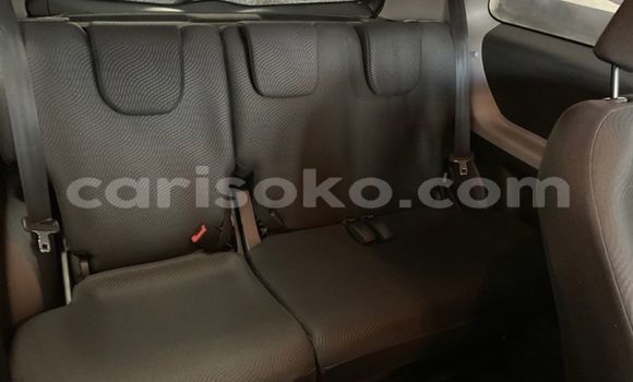 Buy Used Toyota Yaris Blue Car in Kigali in Rwanda Buy Used Toyota Yaris Blue Car in Kigali in Rwanda