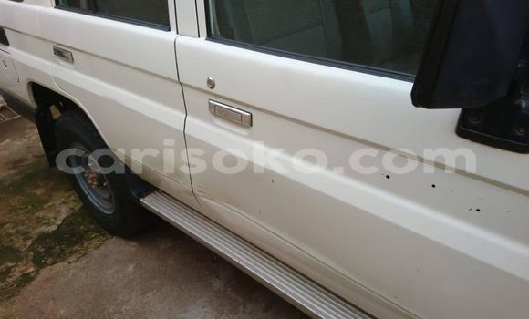 Buy Used Toyota Land Cruiser White Car in Kigali in Rwanda Buy Used Toyota Land Cruiser White Car in Kigali in Rwanda