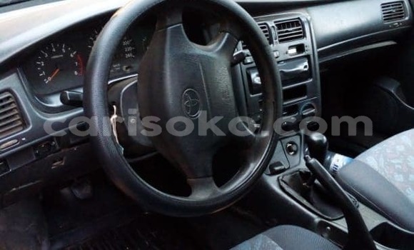 Acheter Occasion Voiture Toyota Carina E Bleu à Kigali, Rwanda Acheter Occasion Voiture Toyota Carina E Bleu à Kigali, Rwanda