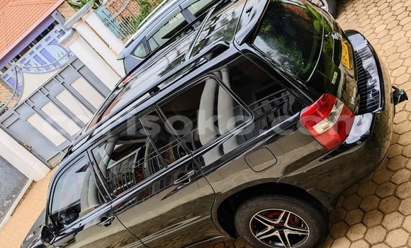 Acheter Occasion Voiture Toyota Highlander Noir à Kigali, Rwanda Acheter Occasion Voiture Toyota Highlander Noir à Kigali, Rwanda