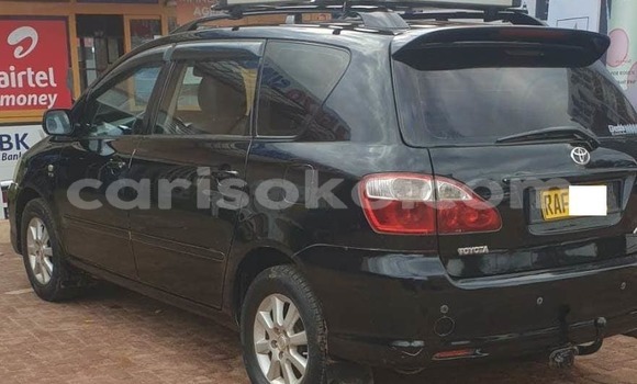 Acheter Occasion Voiture Toyota Avensis Verso Noir à Kigali, Rwanda Acheter Occasion Voiture Toyota Avensis Verso Noir à Kigali, Rwanda