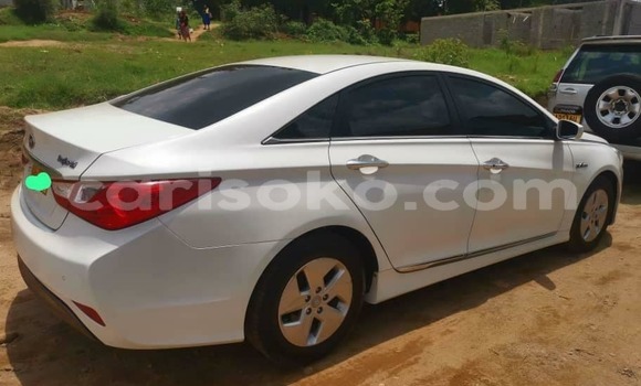 Acheter Occasion Voiture Hyundai Sonata Blanc à Kigali, Rwanda Acheter Occasion Voiture Hyundai Sonata Blanc à Kigali, Rwanda