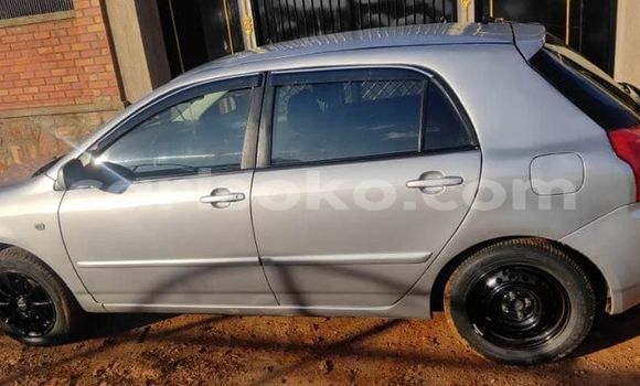 Acheter Occasion Voiture Toyota Corolla Gris à Kigali, Rwanda Acheter Occasion Voiture Toyota Corolla Gris à Kigali, Rwanda