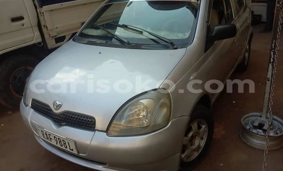 Sayi Na hannu Toyota Vitz Gris Mota in Kigali a Rwanda Sayi Na hannu Toyota Vitz Gris Mota in Kigali a Rwanda