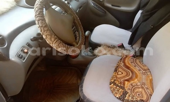 Sayi Na hannu Toyota Vitz Gris Mota in Kigali a Rwanda Sayi Na hannu Toyota Vitz Gris Mota in Kigali a Rwanda