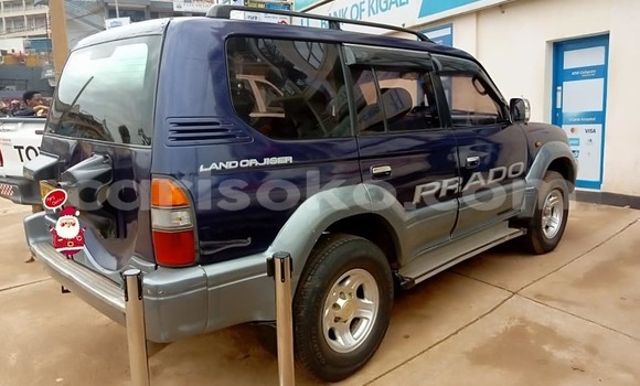 Acheter Occasion Voiture Toyota Land Cruiser Prado Bleu à Kigali, Rwanda Acheter Occasion Voiture Toyota Land Cruiser Prado Bleu à Kigali, Rwanda
