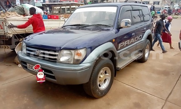 Acheter Occasion Voiture Toyota Land Cruiser Prado Bleu à Kigali, Rwanda Acheter Occasion Voiture Toyota Land Cruiser Prado Bleu à Kigali, Rwanda