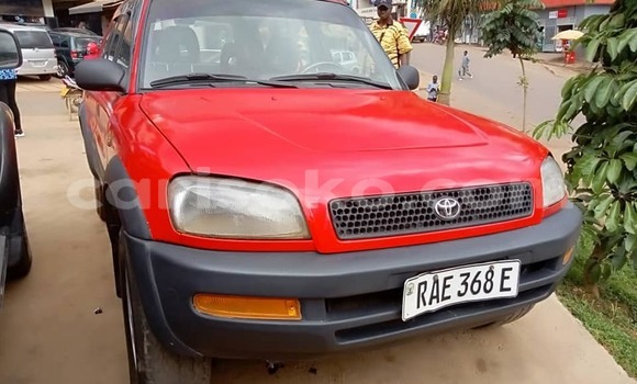 Sayi Na hannu Toyota RAV4 Rouge Mota in Kigali a Rwanda Sayi Na hannu Toyota RAV4 Rouge Mota in Kigali a Rwanda