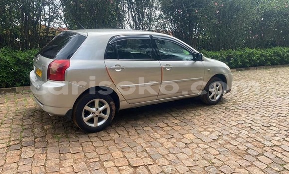 Acheter Occasion Voiture Toyota Corolla Gris à Kigali, Rwanda Acheter Occasion Voiture Toyota Corolla Gris à Kigali, Rwanda
