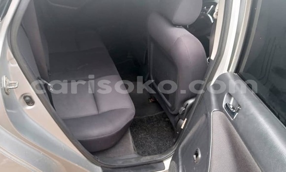 Acheter Occasion Voiture Toyota Matrix Gris à Kigali, Rwanda Acheter Occasion Voiture Toyota Matrix Gris à Kigali, Rwanda