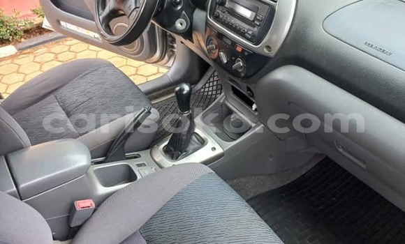 Sayi Na hannu Toyota RAV4 Gris Mota in Kigali a Rwanda Sayi Na hannu Toyota RAV4 Gris Mota in Kigali a Rwanda