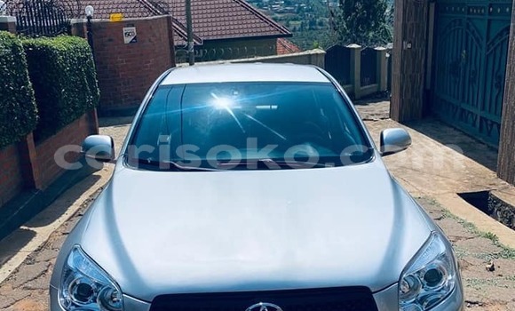 Sayi Na hannu Toyota RAV4 Gris Mota in Kigali a Rwanda Sayi Na hannu Toyota RAV4 Gris Mota in Kigali a Rwanda