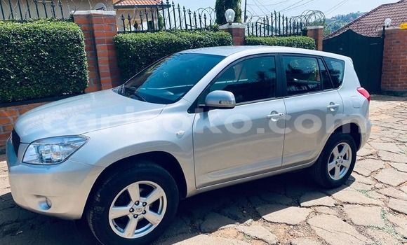 Sayi Na hannu Toyota RAV4 Gris Mota in Kigali a Rwanda Sayi Na hannu Toyota RAV4 Gris Mota in Kigali a Rwanda
