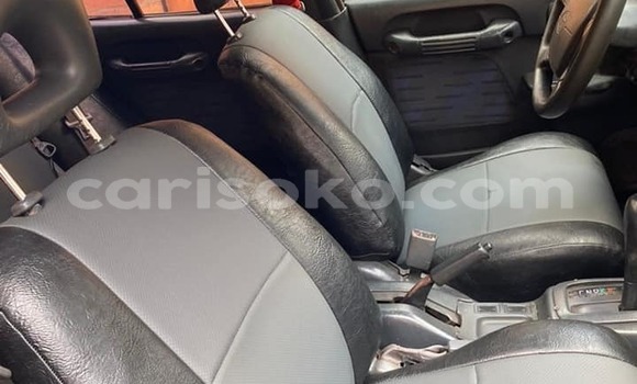 Acheter Occasion Voiture Toyota RAV4 Vert à Kigali, Rwanda Acheter Occasion Voiture Toyota RAV4 Vert à Kigali, Rwanda