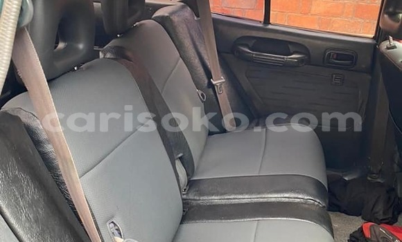 Acheter Occasion Voiture Toyota RAV4 Vert à Kigali, Rwanda Acheter Occasion Voiture Toyota RAV4 Vert à Kigali, Rwanda