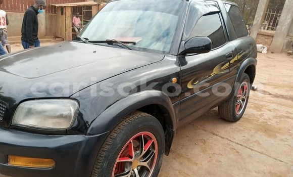 Acheter Occasion Voiture Toyota RAV4 Noir à Kigali, Rwanda Acheter Occasion Voiture Toyota RAV4 Noir à Kigali, Rwanda