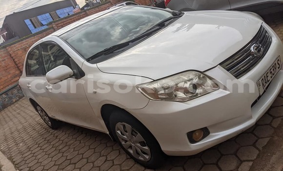 Acheter Occasion Voiture Toyota Axio Blanc à Kigali, Rwanda