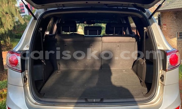 Sayi Na hannu Hyundai Santa Fe Gris Mota in Kigali a Rwanda Sayi Na hannu Hyundai Santa Fe Gris Mota in Kigali a Rwanda