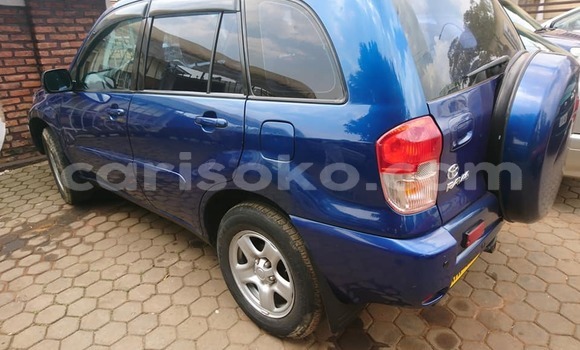 Acheter Occasion Voiture Toyota RAV4 Bleu à Kigali, Rwanda Acheter Occasion Voiture Toyota RAV4 Bleu à Kigali, Rwanda