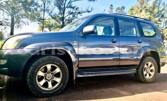 Acheter Occasion Voiture Toyota Land Cruiser Noir à Kigali, Rwanda Acheter Occasion Voiture Toyota Land Cruiser Noir à Kigali, Rwanda