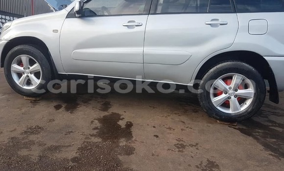 Acheter Occasion Voiture Toyota RAV4 Gris à Kigali, Rwanda Acheter Occasion Voiture Toyota RAV4 Gris à Kigali, Rwanda