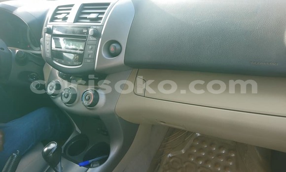 Sayi Na hannu Toyota RAV4 Vert Mota in Kigali a Rwanda Sayi Na hannu Toyota RAV4 Vert Mota in Kigali a Rwanda