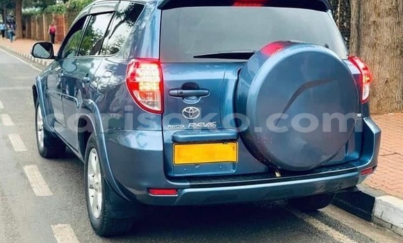 Sayi Na hannu Toyota RAV4 Bleu Mota in Kigali a Rwanda Sayi Na hannu Toyota RAV4 Bleu Mota in Kigali a Rwanda