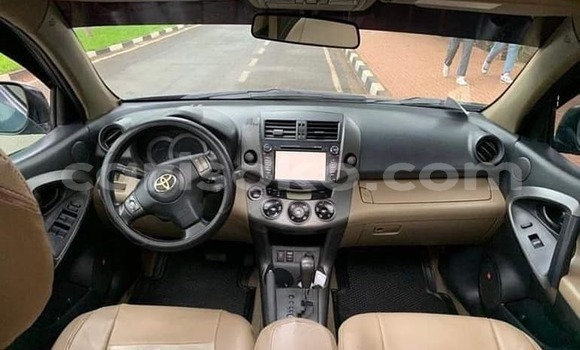 Sayi Na hannu Toyota RAV4 Bleu Mota in Kigali a Rwanda Sayi Na hannu Toyota RAV4 Bleu Mota in Kigali a Rwanda