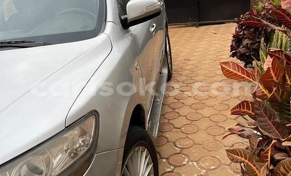 Acheter Occasion Voiture Hyundai Santa Fe Gris à Kigali, Rwanda Acheter Occasion Voiture Hyundai Santa Fe Gris à Kigali, Rwanda