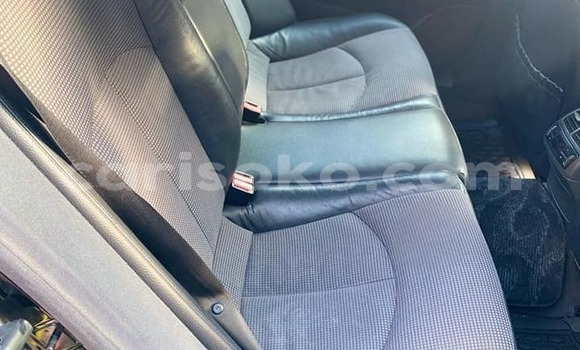 Sayi Na hannu Mercedes-Benz E-Classe Noir Mota in Kigali a Rwanda Sayi Na hannu Mercedes-Benz E-Classe Noir Mota in Kigali a Rwanda