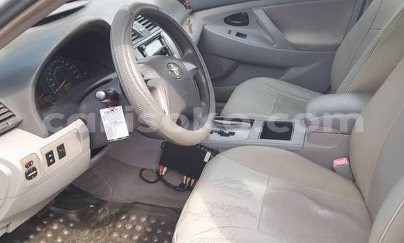 Acheter Occasion Voiture Toyota Camry Gris à Kigali, Rwanda Acheter Occasion Voiture Toyota Camry Gris à Kigali, Rwanda