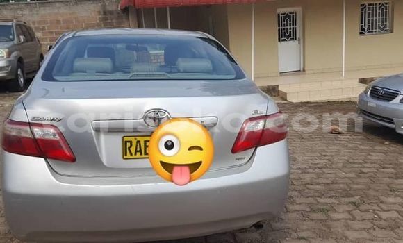 Acheter Occasion Voiture Toyota Camry Gris à Kigali, Rwanda Acheter Occasion Voiture Toyota Camry Gris à Kigali, Rwanda