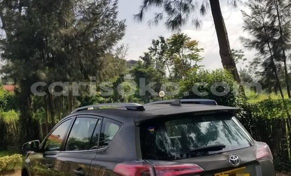 Sayi Na hannu Toyota RAV4 Marron Mota in Kigali a Rwanda Sayi Na hannu Toyota RAV4 Marron Mota in Kigali a Rwanda