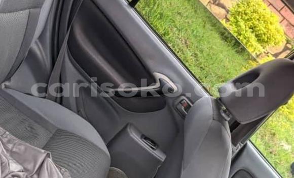 Sayi Na hannu Toyota RAV4 Gris Mota in Kigali a Rwanda Sayi Na hannu Toyota RAV4 Gris Mota in Kigali a Rwanda