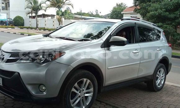 Acheter Occasion Voiture Toyota RAV4 Gris à Kigali, Rwanda Acheter Occasion Voiture Toyota RAV4 Gris à Kigali, Rwanda