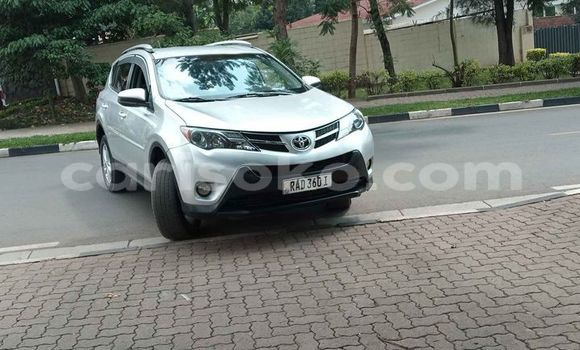 Acheter Occasion Voiture Toyota RAV4 Gris à Kigali, Rwanda Acheter Occasion Voiture Toyota RAV4 Gris à Kigali, Rwanda