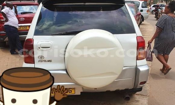 Sayi Na hannu Toyota RAV4 Blanc Mota in Kigali a Rwanda Sayi Na hannu Toyota RAV4 Blanc Mota in Kigali a Rwanda