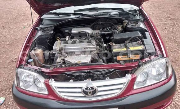 Acheter Occasion Voiture Toyota Avensis Rouge à Kigali, Rwanda Acheter Occasion Voiture Toyota Avensis Rouge à Kigali, Rwanda